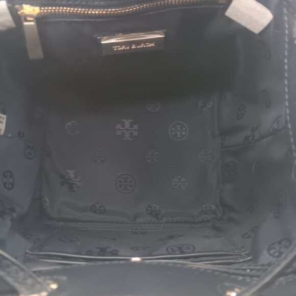 BRAND NEW TORY BURCH ROBINSON PLAID BUCKET BAG - Picture 7 of 10
